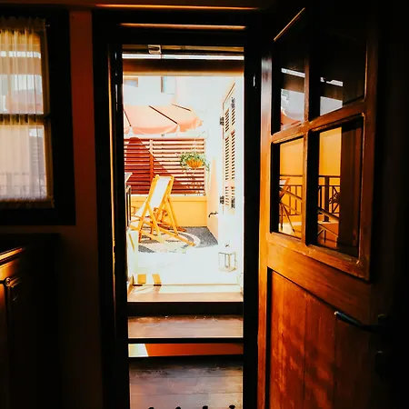 酒店 罗多斯尼奥霍里精英套房精品酒店 4*