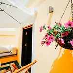 Rodos Niohori Elite Boutique מלון