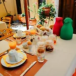 מלון Rodos Niohori Elite Boutique 4*